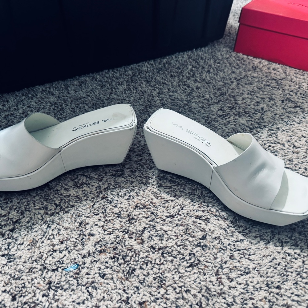Vintage Via Spiga Square toe wedges